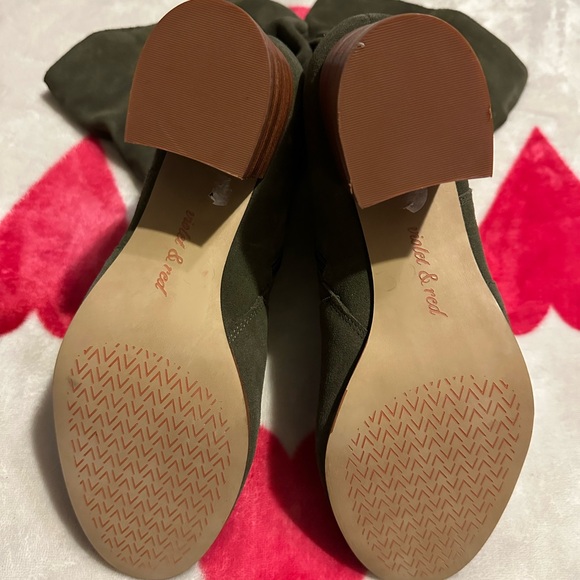 Violet & Red Janine Tall Shaft Suede Boots in Olive - Picture 6 of 11